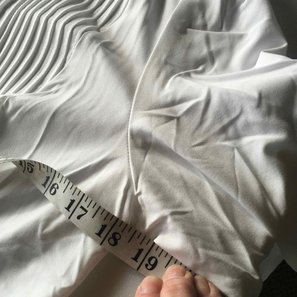 Mfrannie New Suit - includes blouse, skirt and blazer - Picture 3 of 16